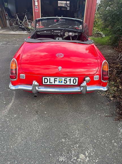 MG MGB 2 of 6