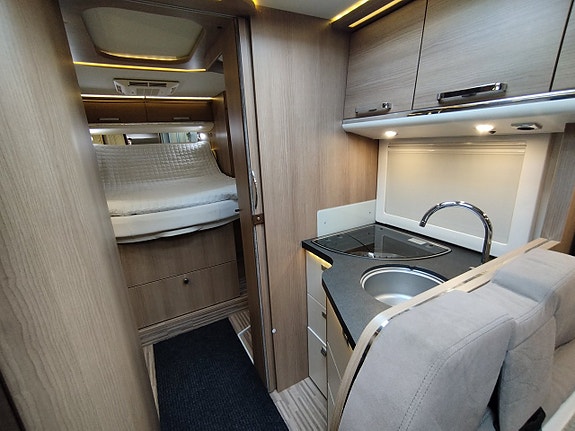 Carthago Malibu 440 QB Queesbed solceller AC Taksäng 3500 kg 22 of 30