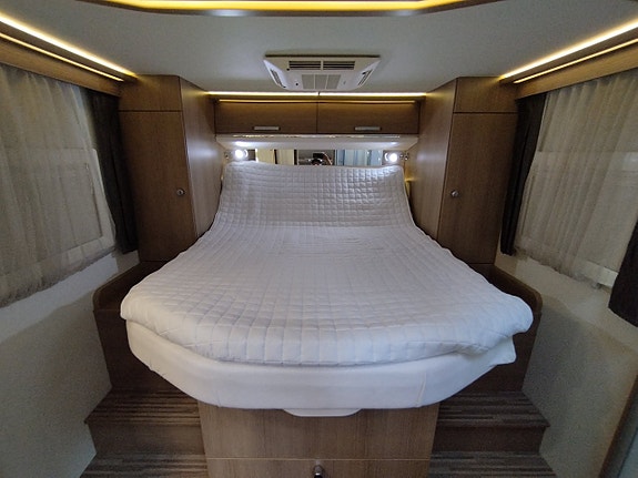 Carthago Malibu 440 QB Queesbed solceller AC Taksäng 3500 kg 9 of 30
