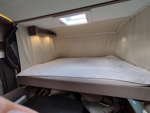 Carthago Malibu 440 QB Queesbed solceller AC Taksäng 3500 kg 12 of 30