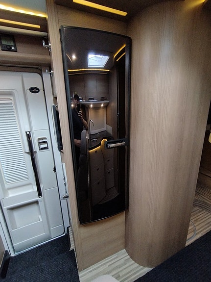Carthago Malibu 440 QB Queesbed solceller AC Taksäng 3500 kg 30 of 30