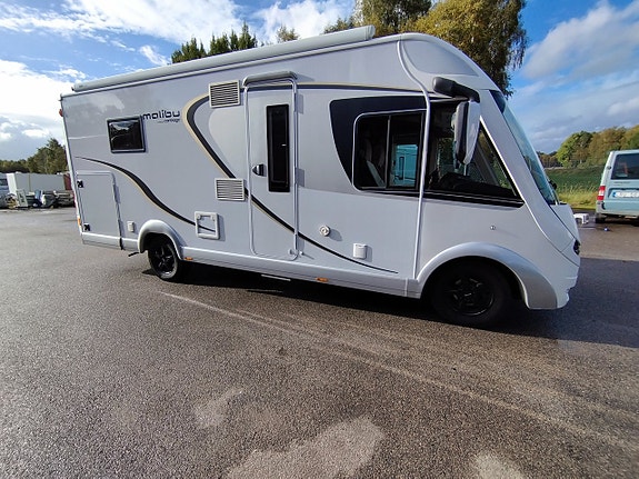 Carthago Malibu 440 QB Queesbed solceller AC Taksäng 3500 kg 2 of 30