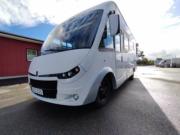 Carthago Malibu 440 QB Queesbed solceller AC Taksäng 3500 kg 4 of 30