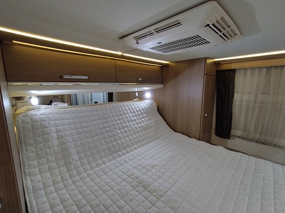 Carthago Malibu 440 QB Queesbed solceller AC Taksäng 3500 kg 20 of 30