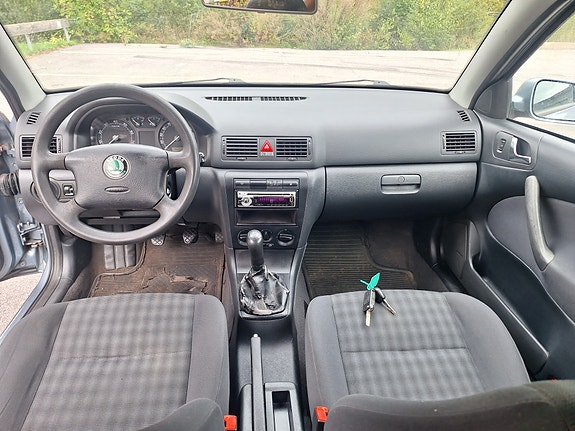 Skoda Octavia 7 of 11