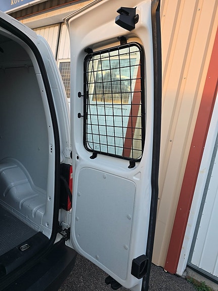 Volkswagen Caddy Maxi 9 of 18