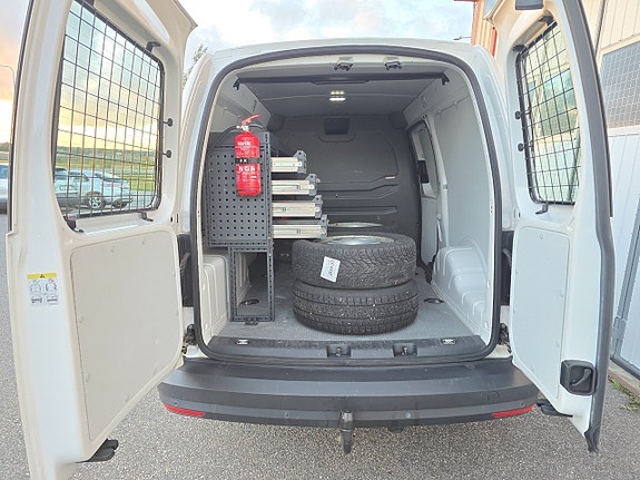 Volkswagen Caddy Maxi 6 of 18