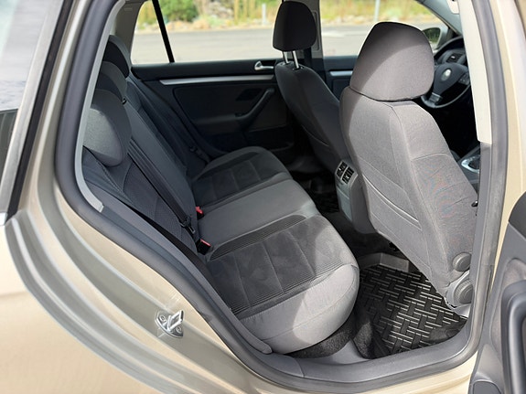 Volkswagen Golf V 12 of 16