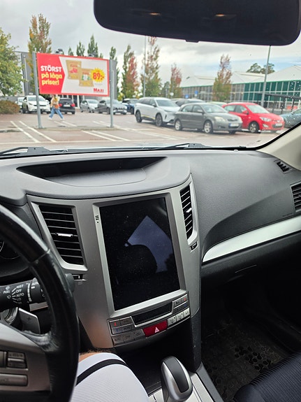 Subaru Legacy 5 of 5
