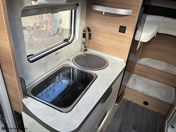 Knaus Van Ti 640 MEG VANSATION 9 of 12
