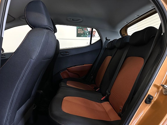 Hyundai i10 7 of 10