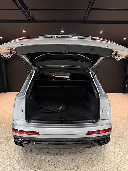 Audi Q7 10 of 22