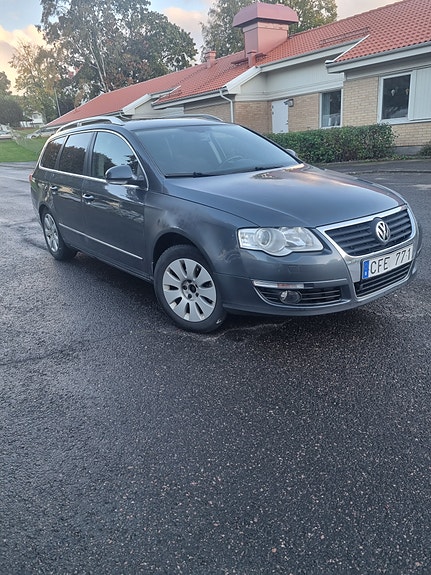 Volkswagen Passat 3 of 5