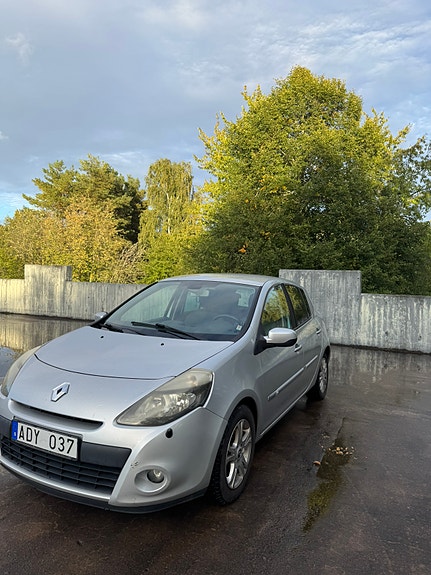 Renault Clio 3 of 14