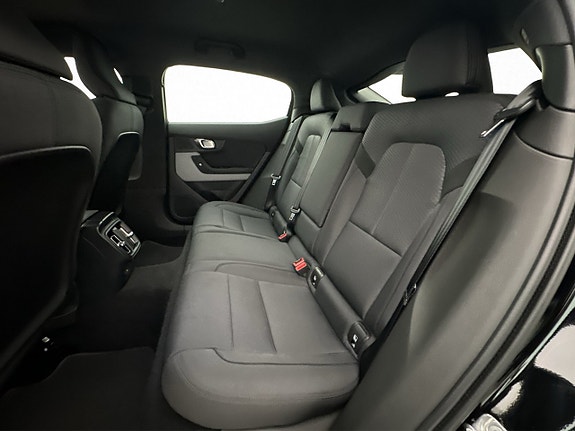 Polestar 2 28 of 30
