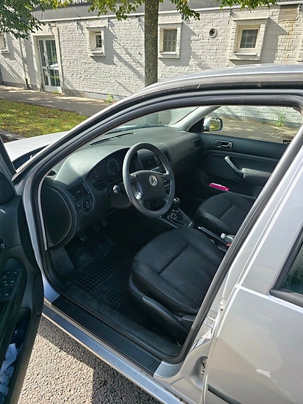 Volkswagen Golf IV 4 of 5
