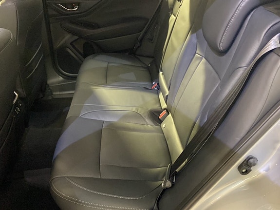 Subaru Outback 11 of 19