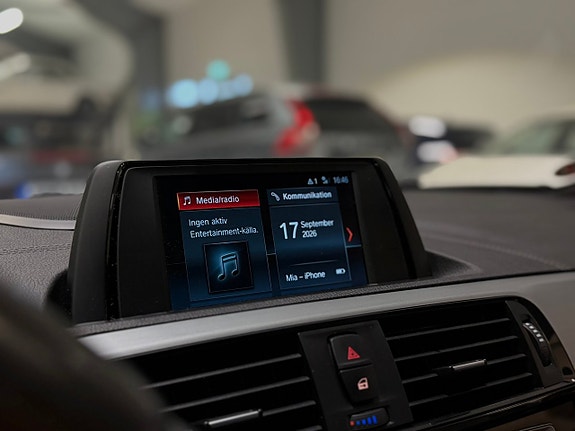 BMW 120i 16 of 18
