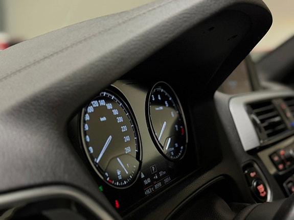BMW 120i 7 of 18