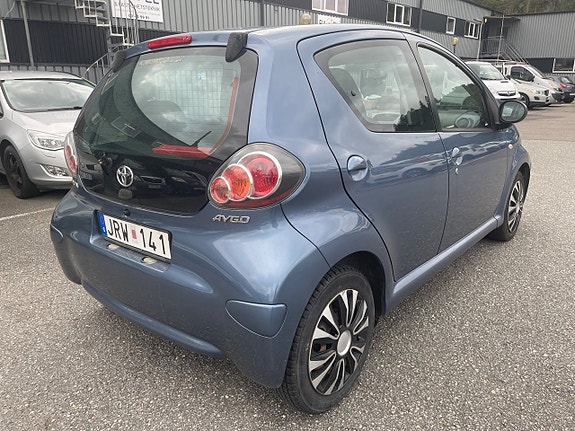 Toyota Aygo 7 of 8