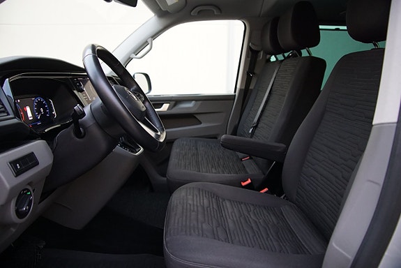 Volkswagen Caravelle 17 of 30