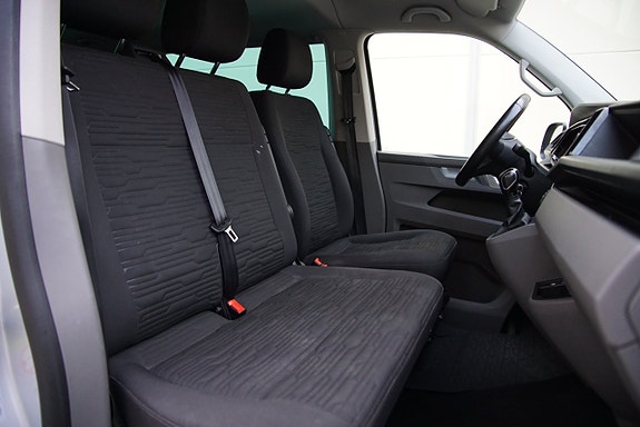 Volkswagen Caravelle 15 of 30