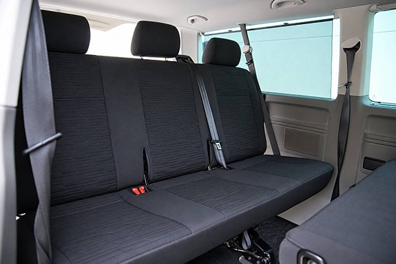 Volkswagen Caravelle 20 of 30