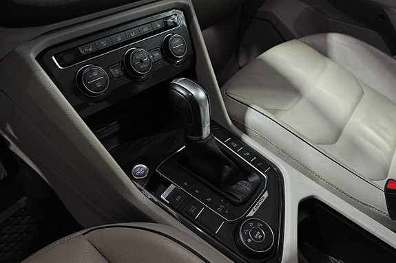 Volkswagen Tiguan Allspace 19 of 22