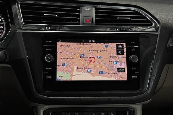 Volkswagen Tiguan Allspace 14 of 22