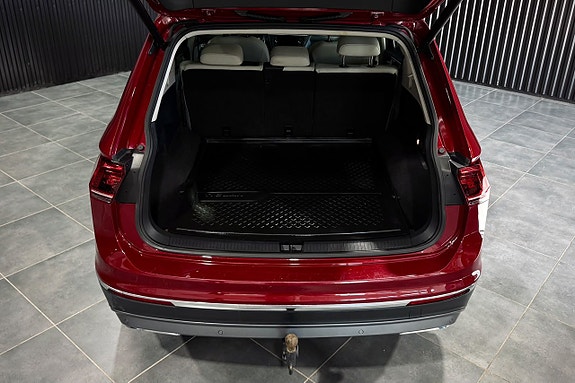 Volkswagen Tiguan Allspace 8 of 22