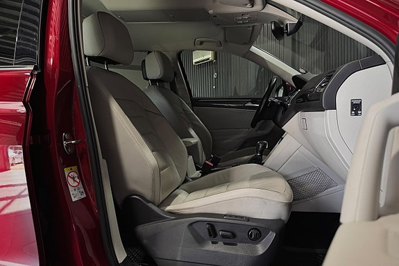 Volkswagen Tiguan Allspace 16 of 22