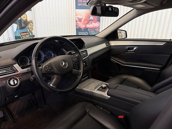 Mercedes-Benz E200 8 of 19