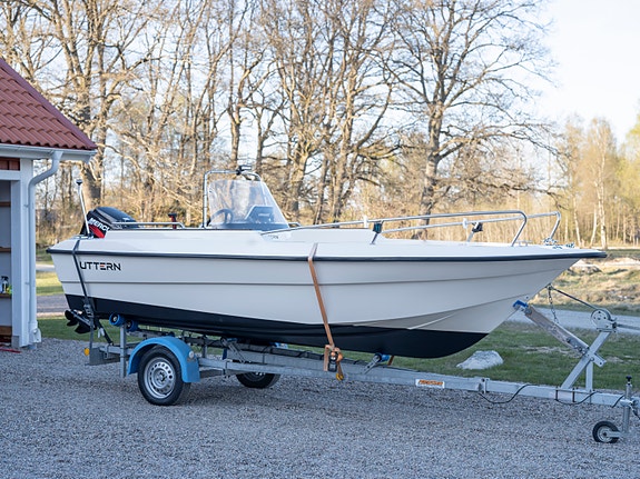 Uttern 5102 – mycket fint skick – Mercury 60 hk – 80-trailer 5 of 12