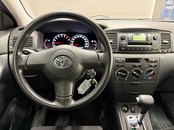 Toyota Corolla 14 of 17