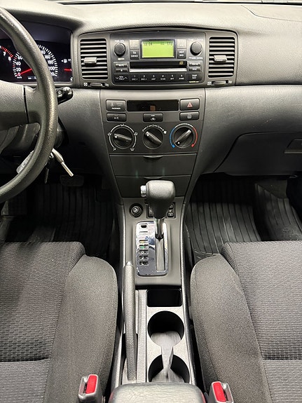 Toyota Corolla 15 of 17