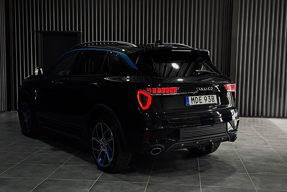 Lynk & Co 01 6 of 28