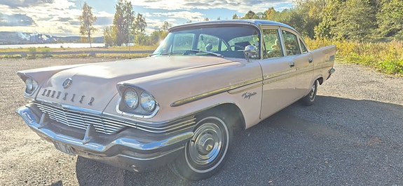 Chrysler New Yorker 4 of 10