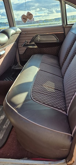 Chrysler New Yorker 7 of 10