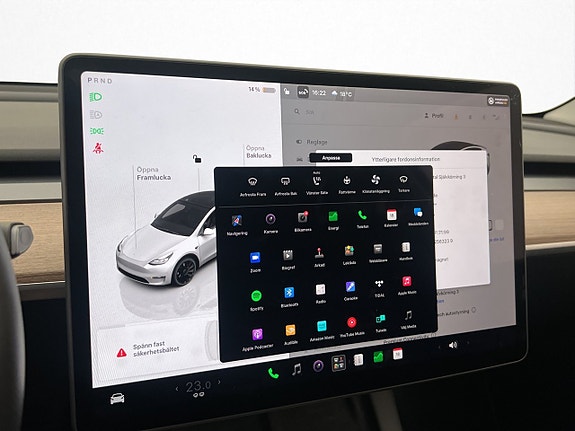 Tesla Model Y 26 of 30