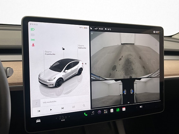 Tesla Model Y 27 of 30