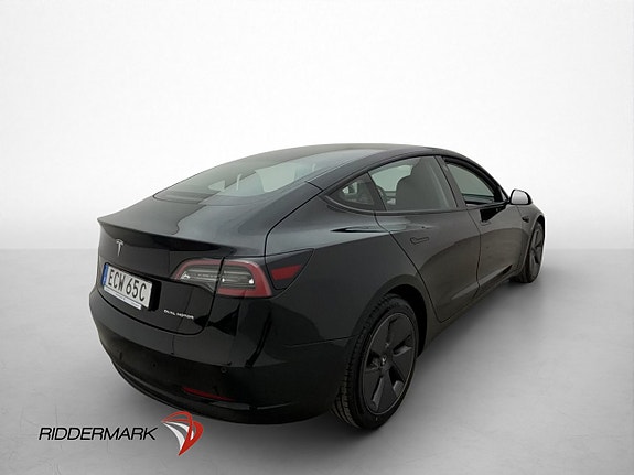 Tesla Model 3 9 of 30