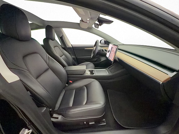 Tesla Model 3 15 of 30