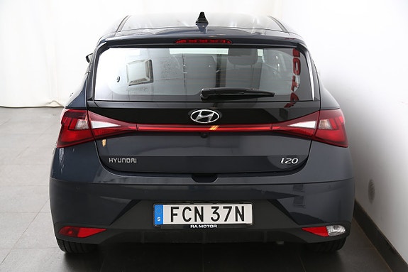 Hyundai i20 7 of 23