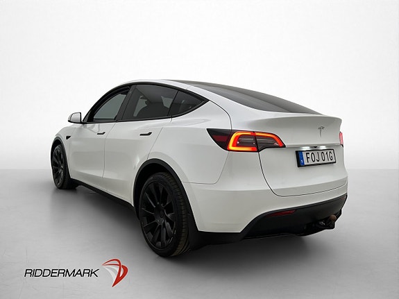 Tesla Model Y 6 of 30