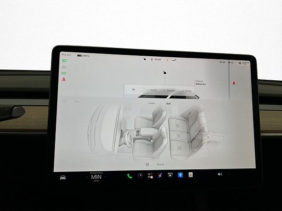 Tesla Model Y 25 of 30