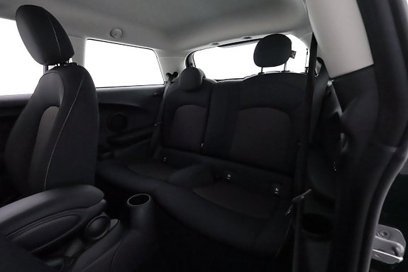 MINI Cooper 12 of 24