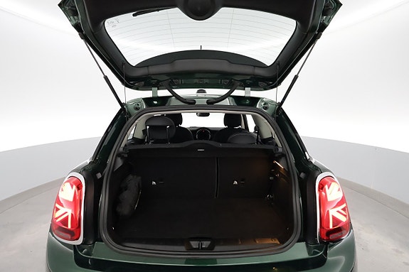 MINI Cooper 24 of 24