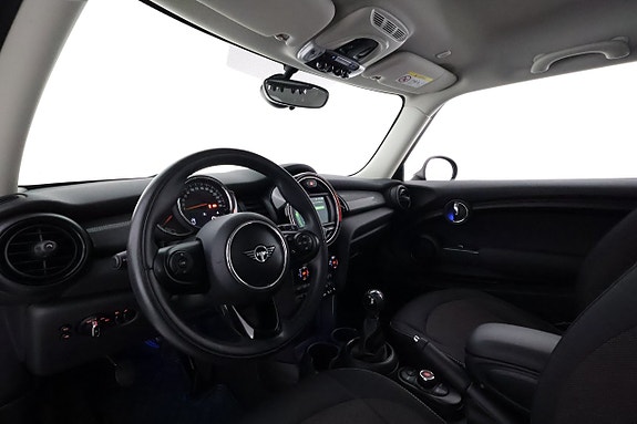 MINI Cooper 11 of 24