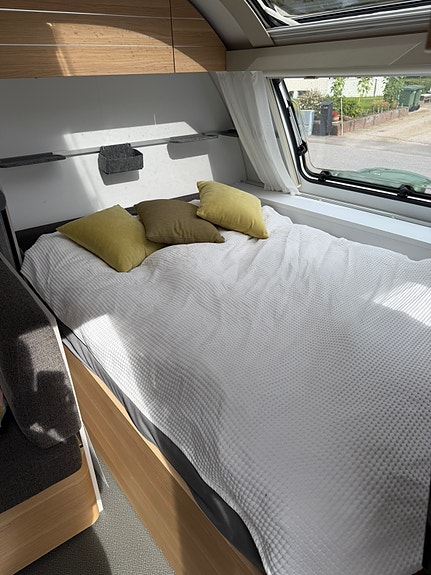 Adria Adora 573pt 20 of 20