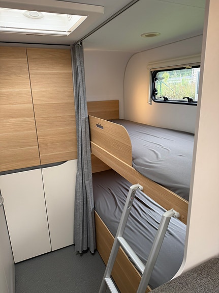 Adria Adora 573pt 7 of 20